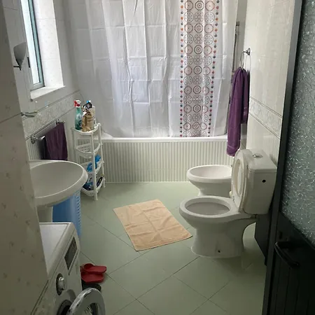 Apartament Shallvaret Τίρανα